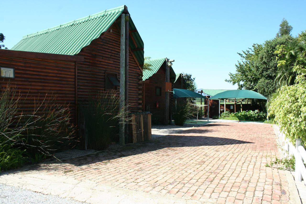 Mountain Breeze Log Cabins Стормсривиер Екстериор снимка