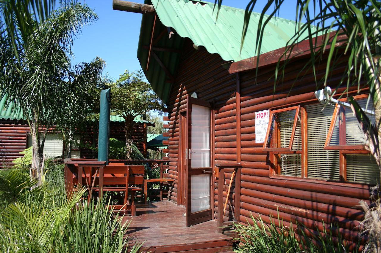 Mountain Breeze Log Cabins Стормсривиер Стая снимка