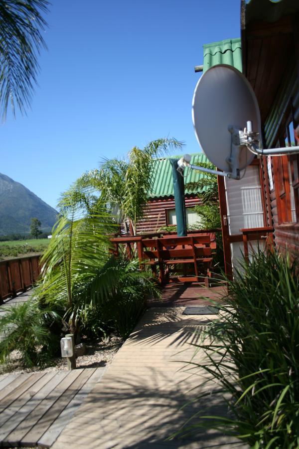 Mountain Breeze Log Cabins Стормсривиер Стая снимка